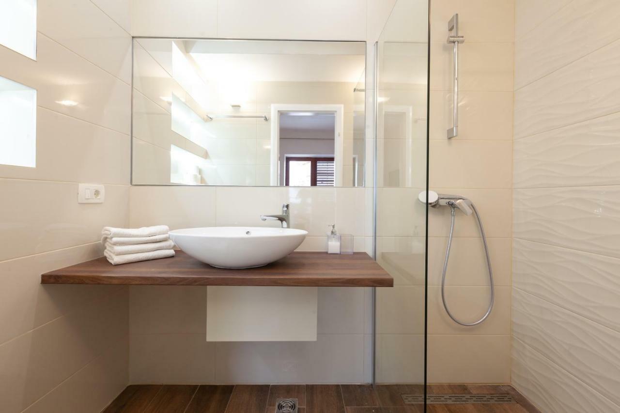 Apartmani Tina Podgora Luaran gambar
