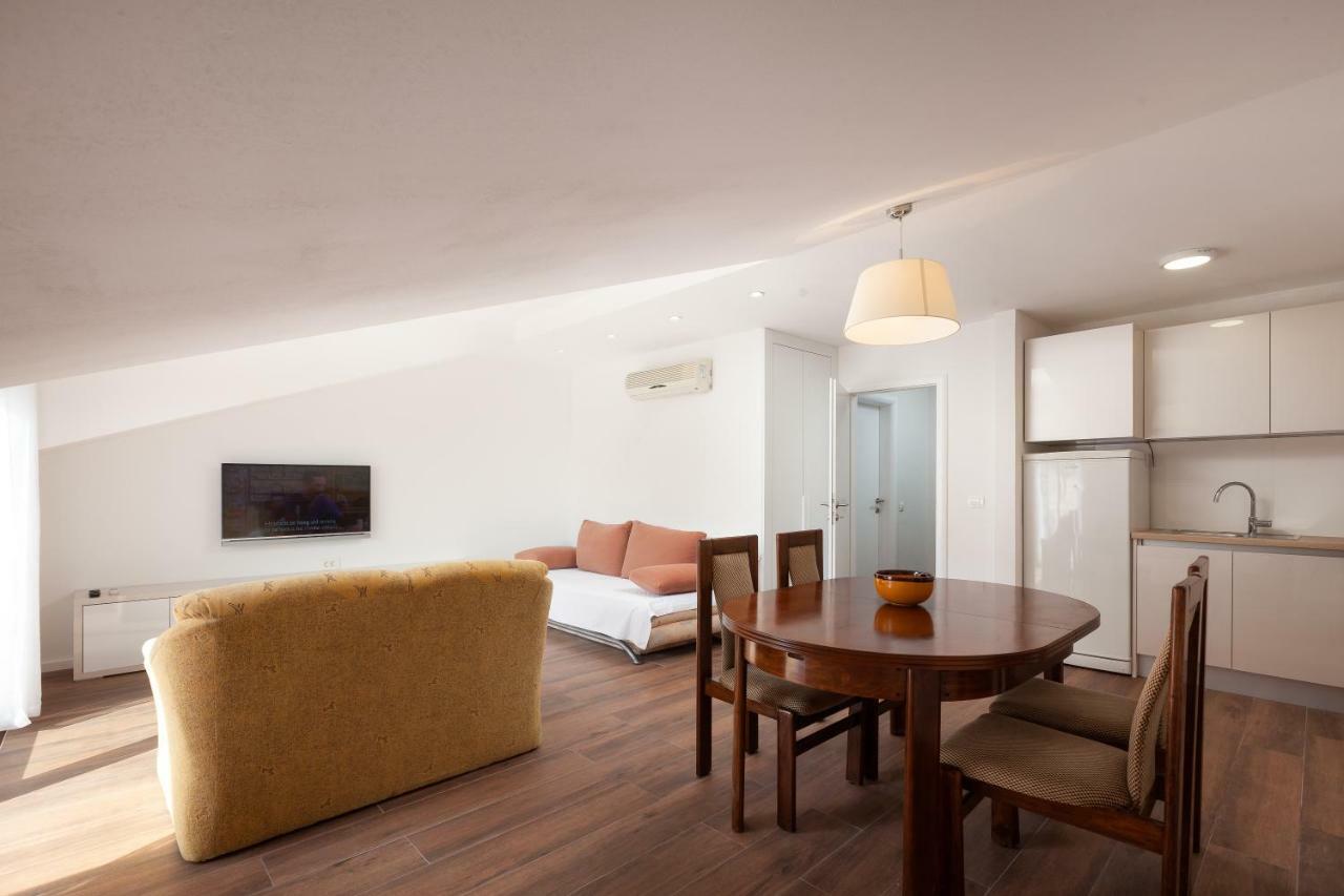Apartmani Tina Podgora Luaran gambar